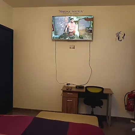 Studio Avec Tv, Wifi Et Frigo *