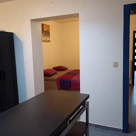 Studio Avec Tv, Wifi Et Frigo Bergen