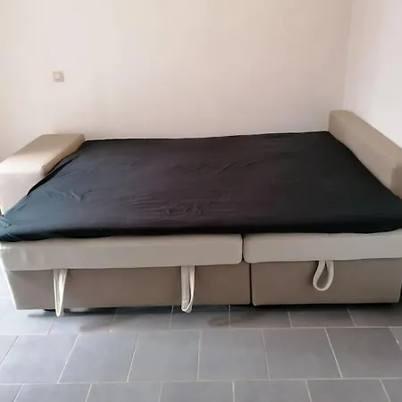 Appartement Studio Avec Tv, Wifi Et Frigo *