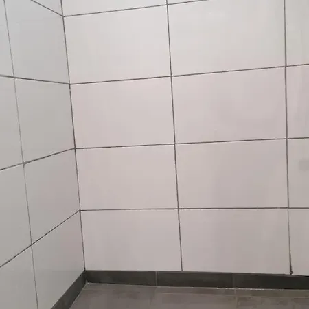 Appartement Studio Avec Tv, Wifi Et Frigo Bergen
